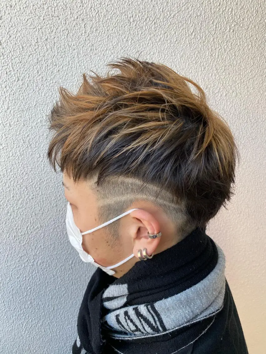 ショート カラー メンズ メンズハイライト ハイライトカラー ハイライト 柳澤 和也のヘアスタイル