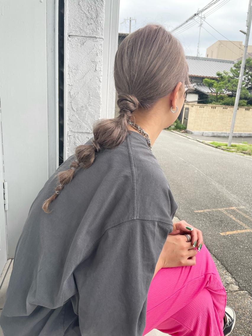 ロング 岸川 恭子のヘアスタイル