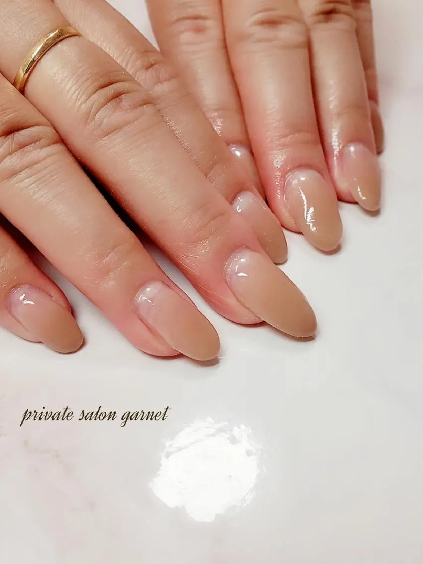 ネイル ミディアム グラデーション シンプルネイル Garnet nailのネイルデザイン