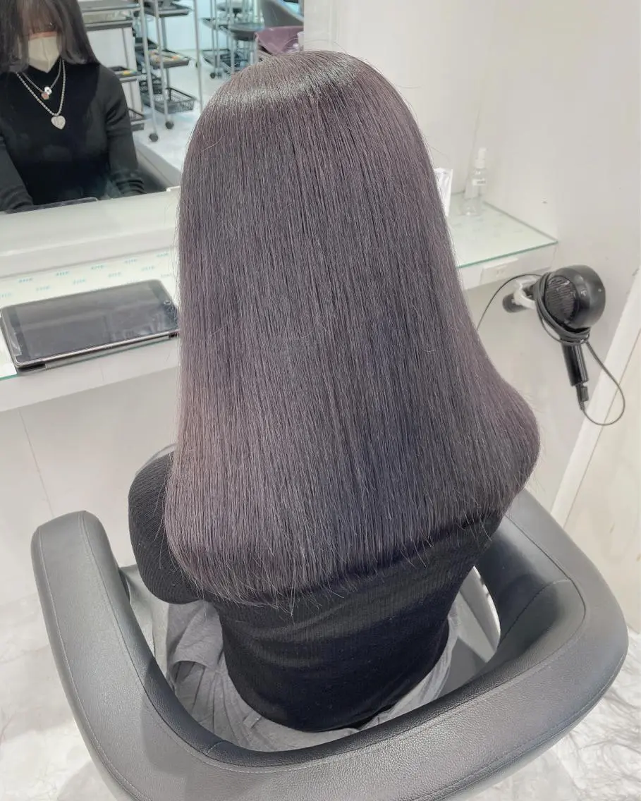セミロング カラー ヘアカラー トリートメント 💗🤍透明感カラー 🤍💗kanonのヘアスタイル
