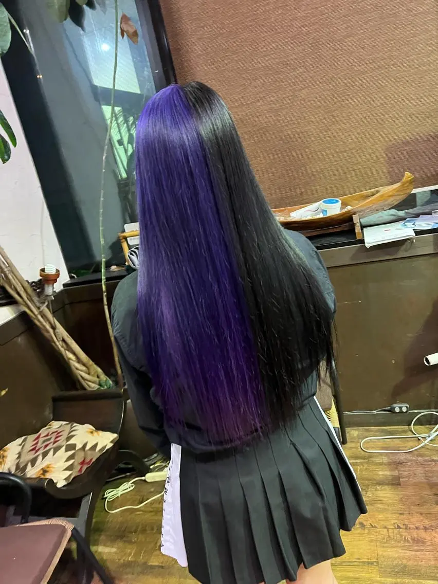 ロング カラー 黒髪 グレーブラック パープルカラー ツートーンカラー ヘアカラー トリートメント PSY(サイ)池袋 金田尚久🎨のヘアスタイル