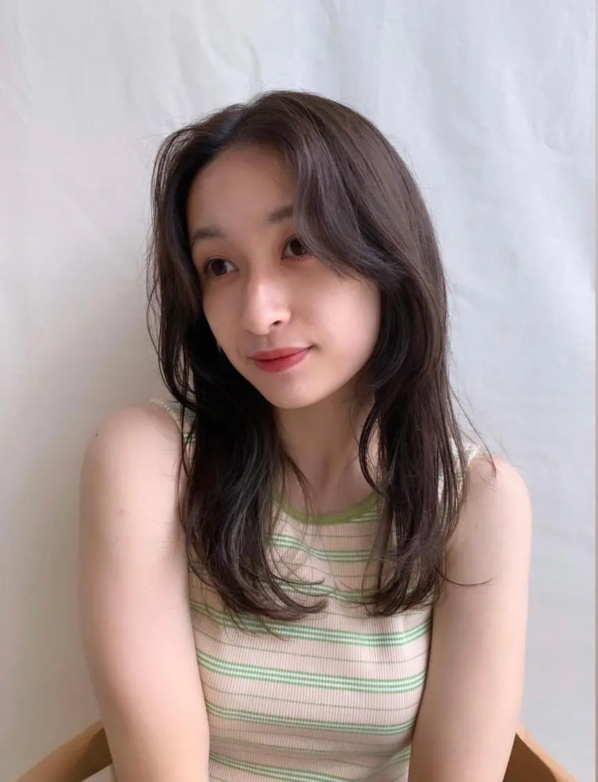 セミロング 韓国ヘア🇰🇷 Misuzuのヘアスタイル