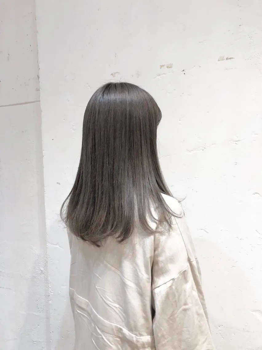 セミロング カラー 銀座/ハイトーン/ hayaka 🖤のヘアスタイル