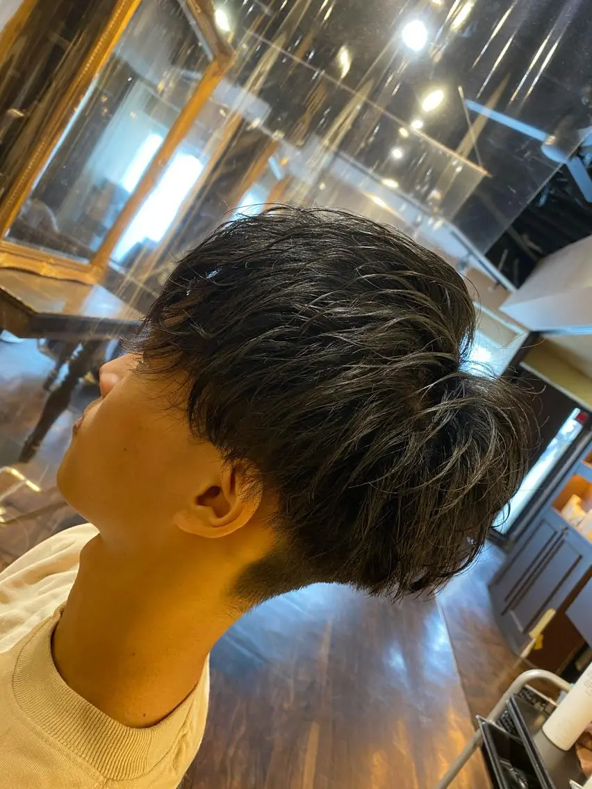 パーマ メンズ メンズパーマ スパイラルパーマ 大阪メンズヘアのプロ 高橋 直希のヘアスタイル
