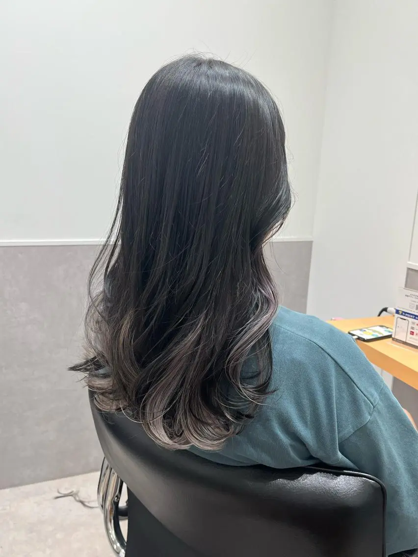 ロング カラー ヘアカラー トリートメント 𝒢𝒾𝓇𝓁𝓎 ⑅ 𝓎𝓊𝓀𝒶のヘアスタイル