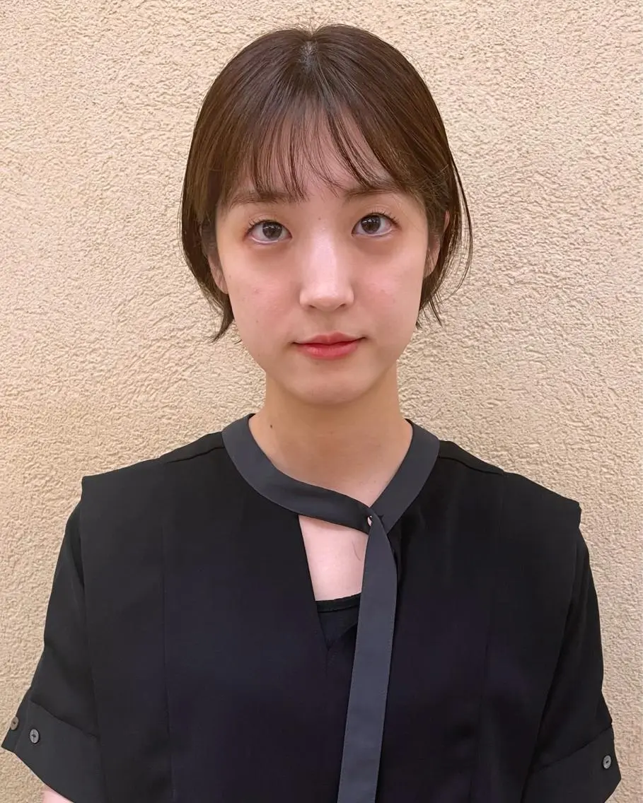 ショート カラー 塩谷 雪花のヘアスタイル