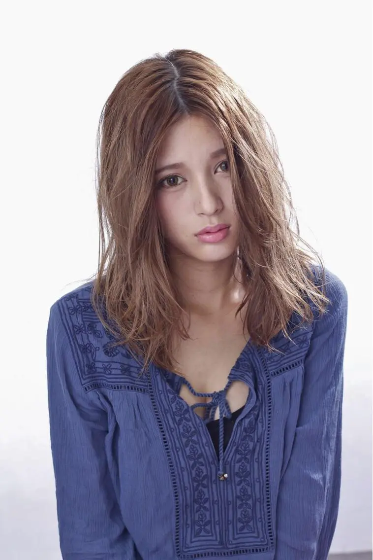 ミディアム 中野 恵脩のヘアスタイル