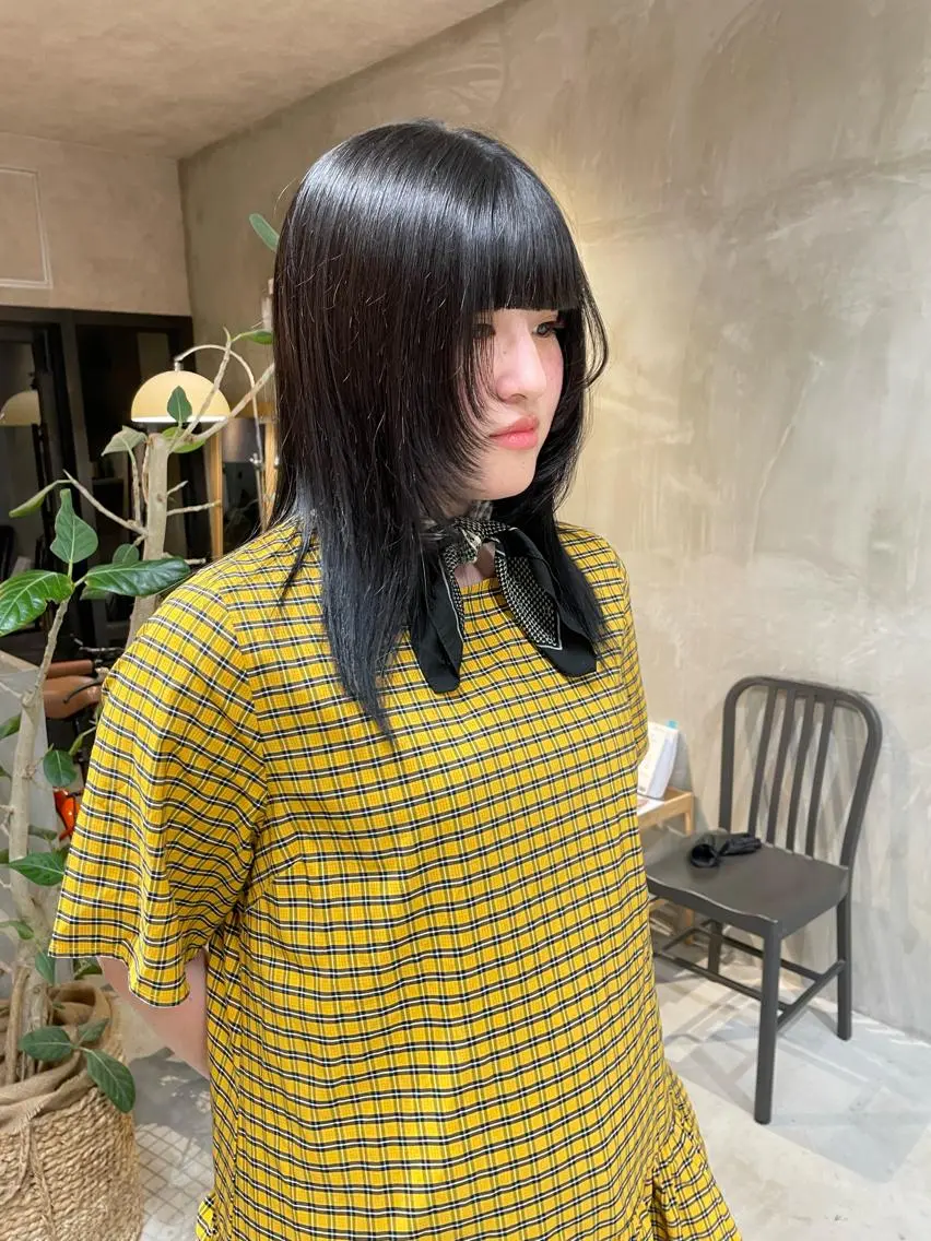ミディアム 顔まわりレイヤー レイヤーカット ふじはら ひなこのヘアスタイル