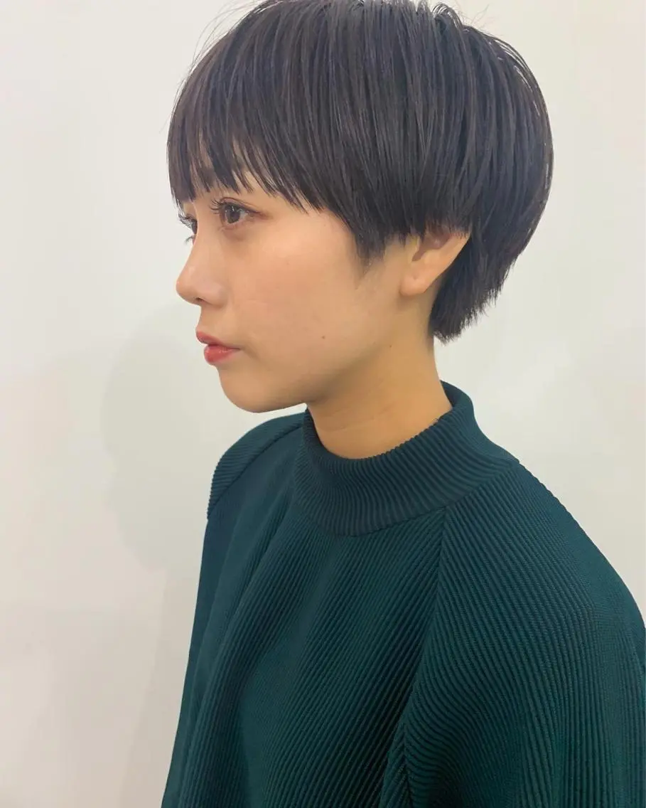 ショート カラー 切りっぱなしボブ ショートボブ ハンサムショート ベリーショート ボブ Spiel KOMOのヘアスタイル