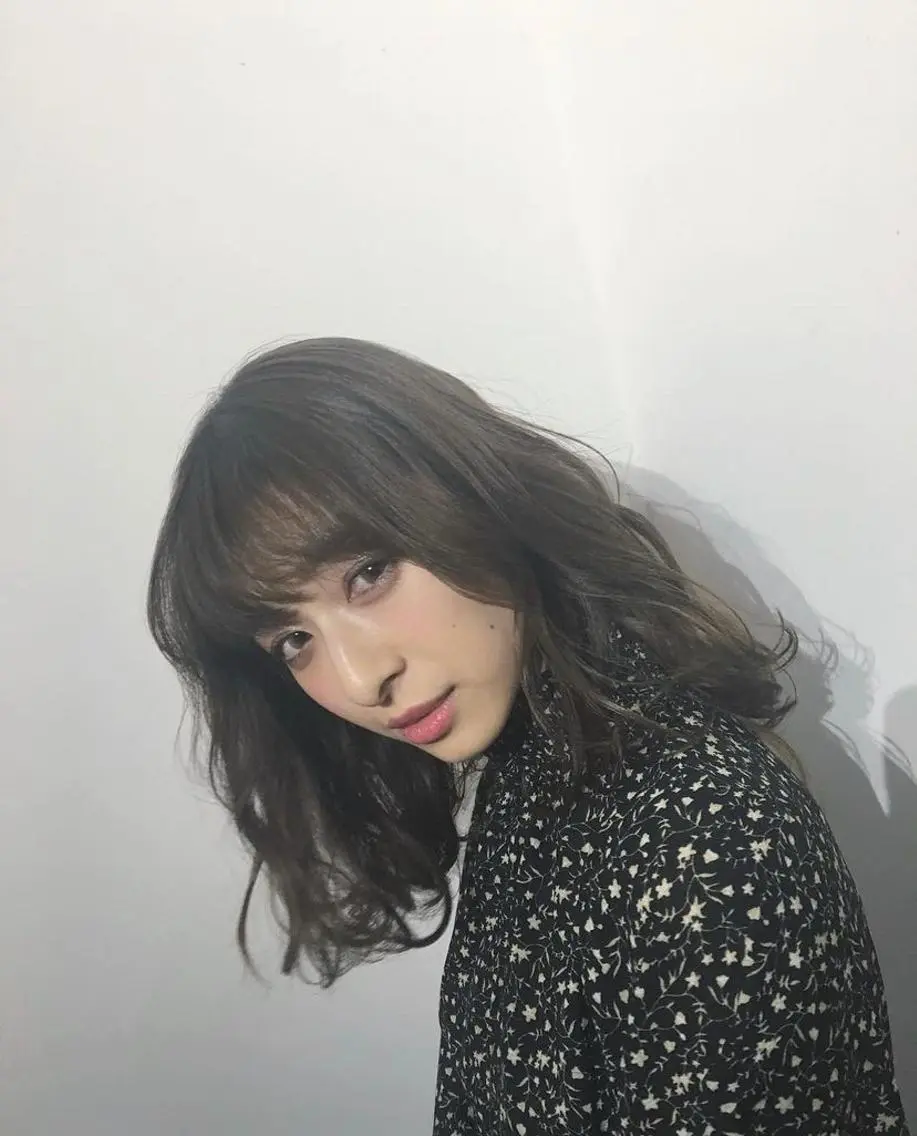 カラー 長野 美沙のヘアスタイル