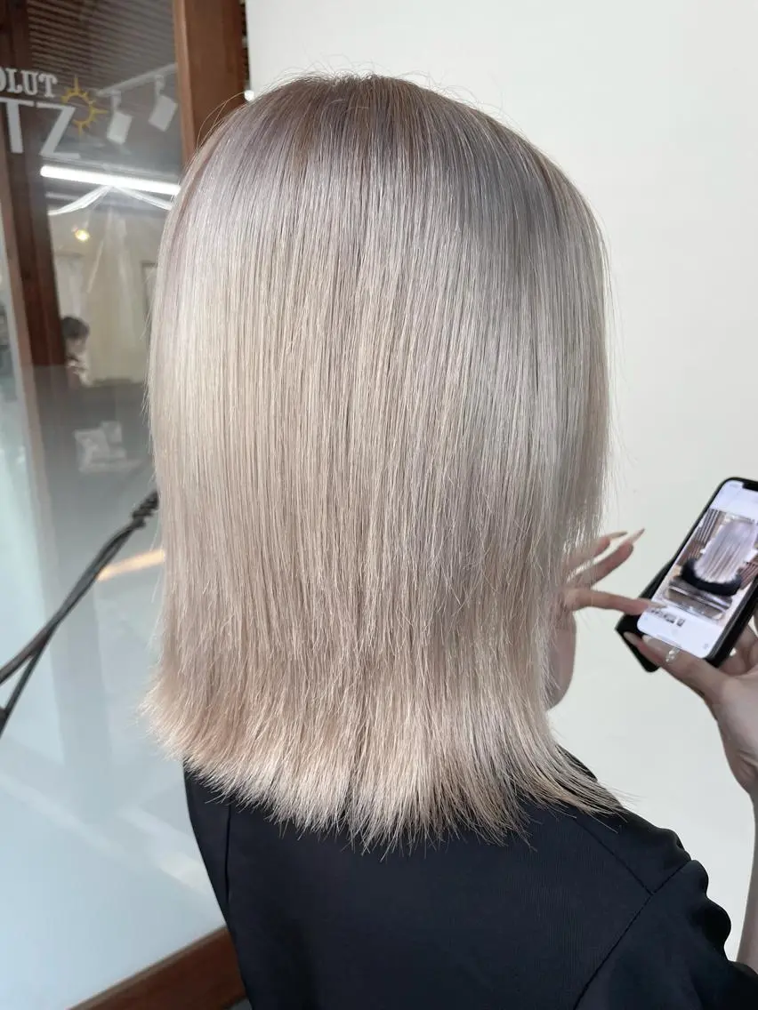 ミディアム カラー ブリーチ チヒョ🦋 韓国hair🇰🇷のヘアスタイル