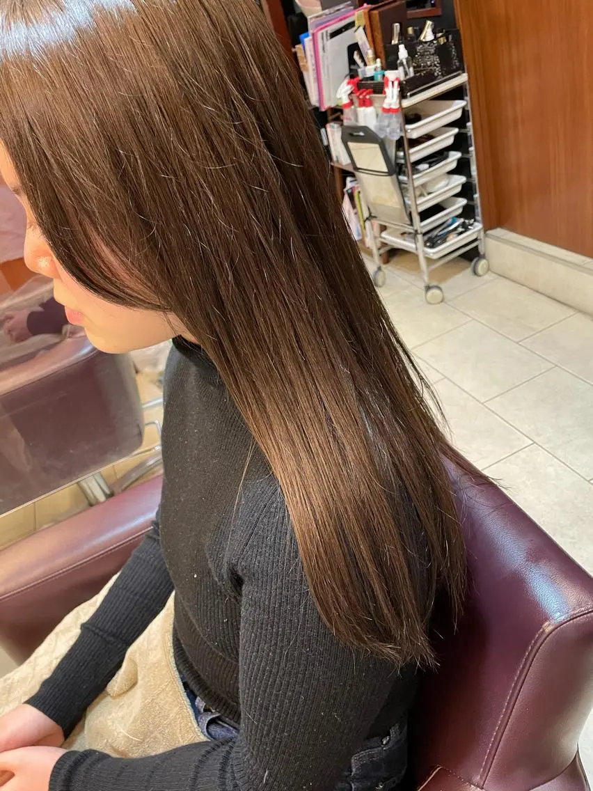 ロング カラー ベージュカラー イルミナカラー オリーブベージュ カット ヘアカラー こすげひろと カラー講師のヘアスタイル