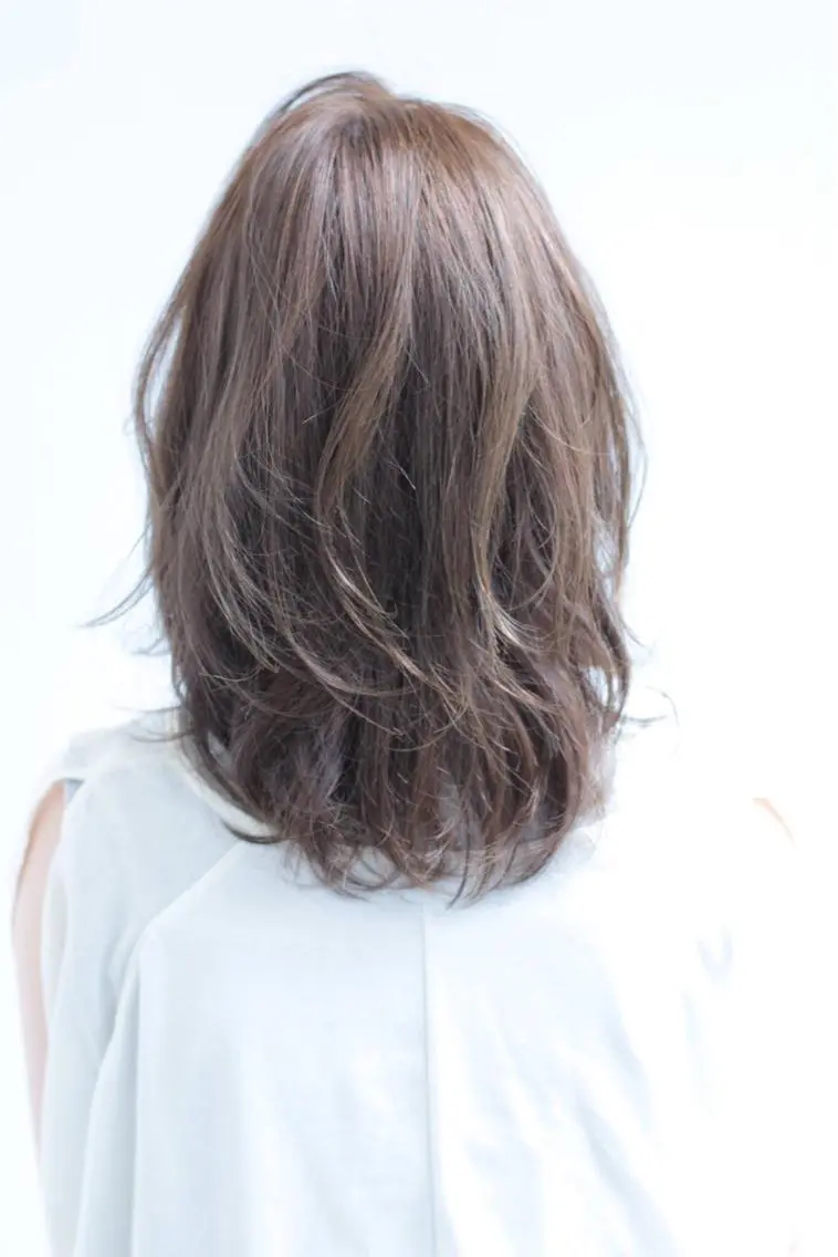 ミディアム カラー アッシュ 透明感カラー 農添 杏のヘアスタイル