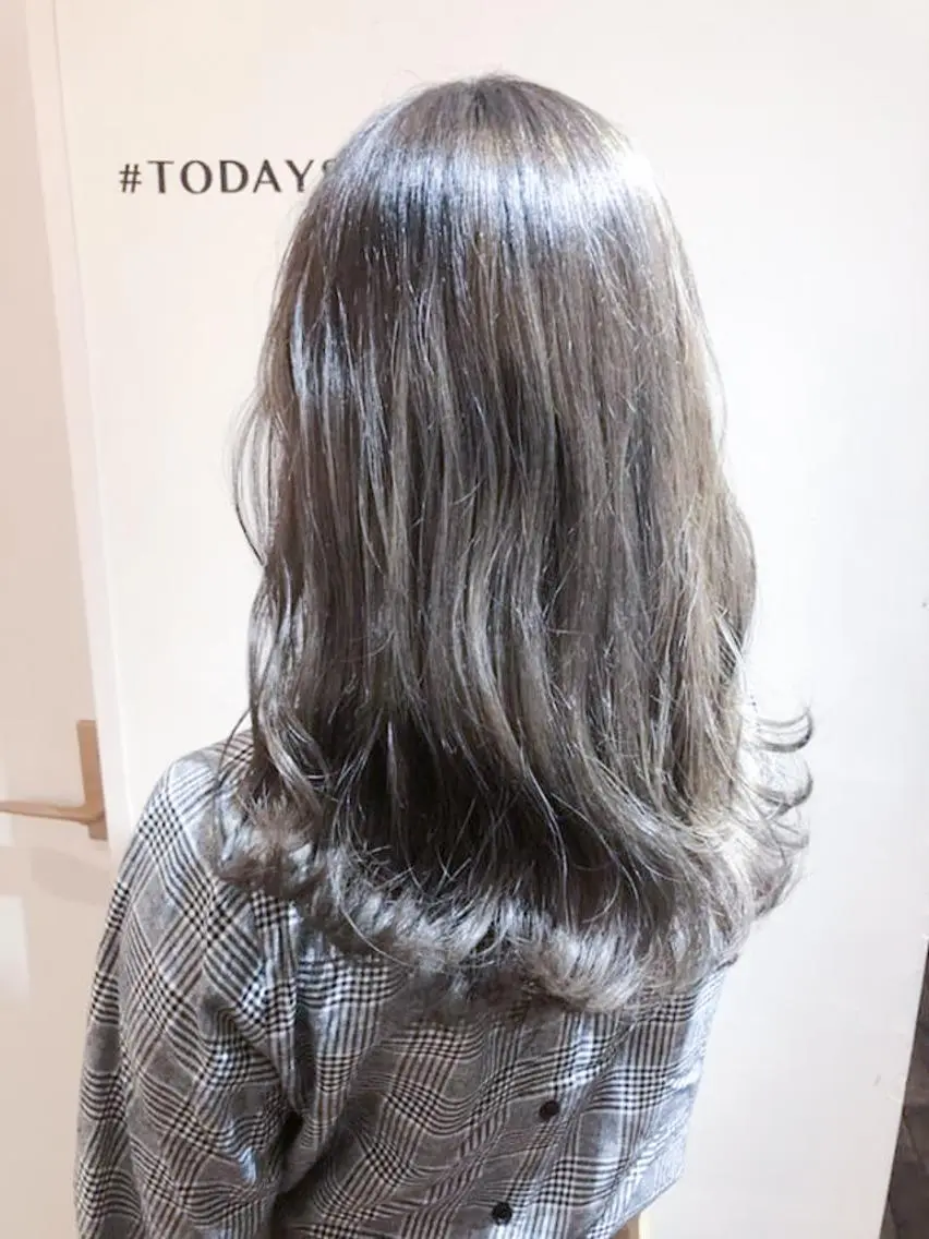 ミディアム カラー グレージュ ヘアカラー 🧡ショートの達人 🧡SHOのヘアスタイル