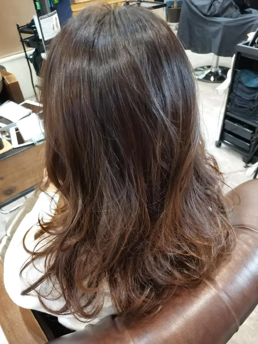 ロング カラー グラデーションカラー N°emirai溝口 MG 🌈梶谷龍吾のヘアスタイル
