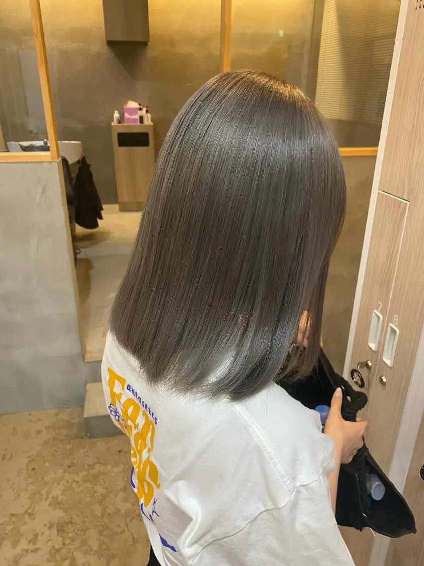 カラー ブリーチ ケアブリーチ ハイトーンカラー シミズ アスカのヘアスタイル