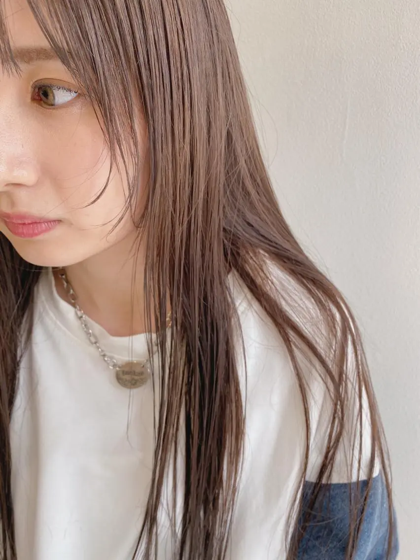 ロング カラー 顔周りレイヤーカット ブリーチminamiのヘアスタイル