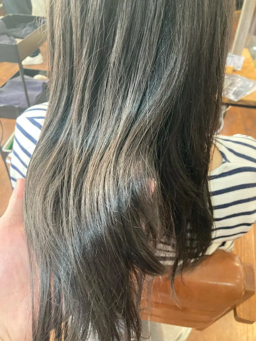 セミロング カラー ハイトーンカラー イルミナカラー 縮毛矯正&髪質改善 ⭐️OGUのヘアスタイル