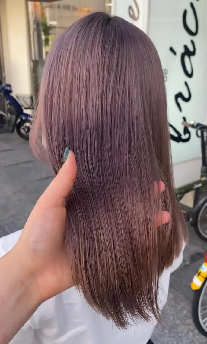 セミロング カラー ヘアアレンジ ヘアカラー トリートメント 川上 麻梨阿のヘアスタイル