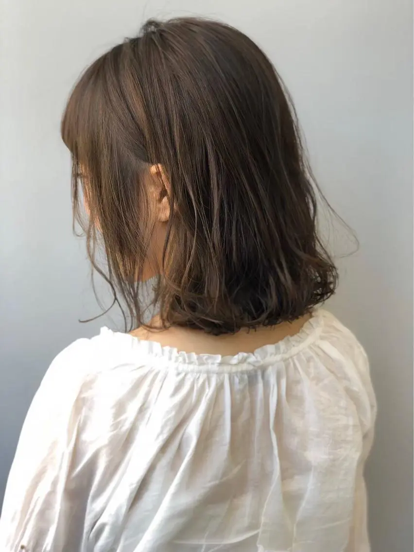 ミディアム カラー ヘアカラー トリートメント ヘッドスパ レイヤーカット 韓国ヘアayameのヘアスタイル