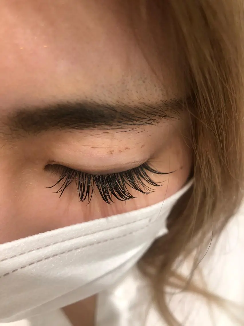 マツエク・マツパ まつげと眉 Meliaのマツエク・マツパデザイン