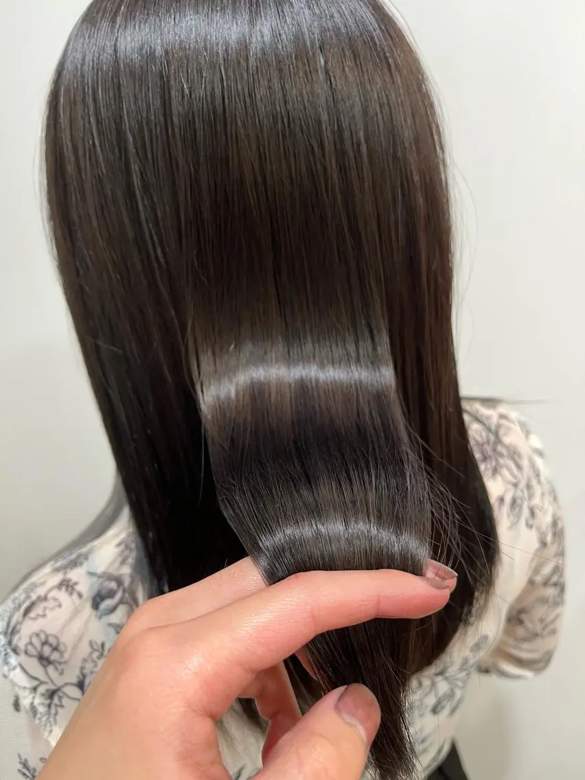 セミロング カラー こじま しょういちのヘアスタイル