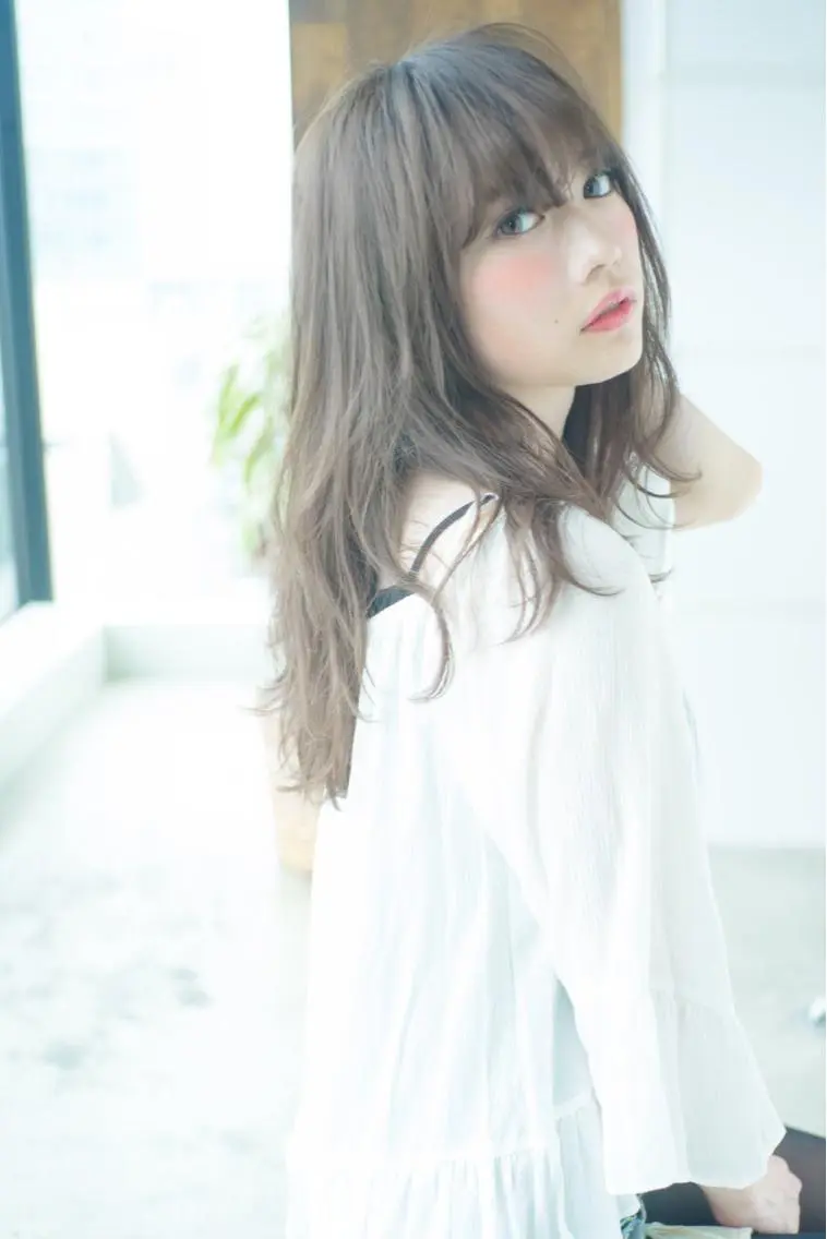 セミロング おしゃれ染めで白髪を 染める/山口玲緒奈のヘアスタイル