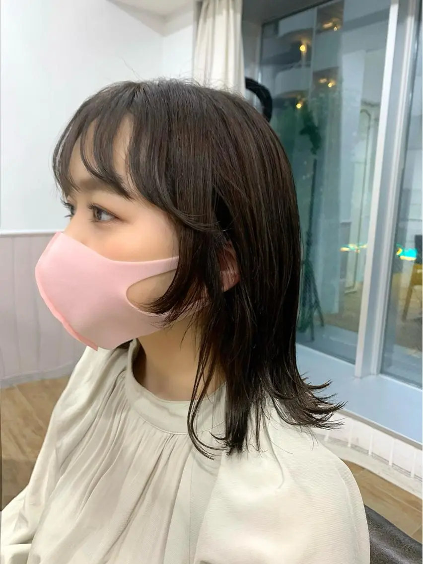ミディアム カラー パーマ ヘアアレンジ メンズ キッズ ネイル マツエク・マツパ レイヤーカット/ 巻ける縮毛矯正のヘアスタイル
