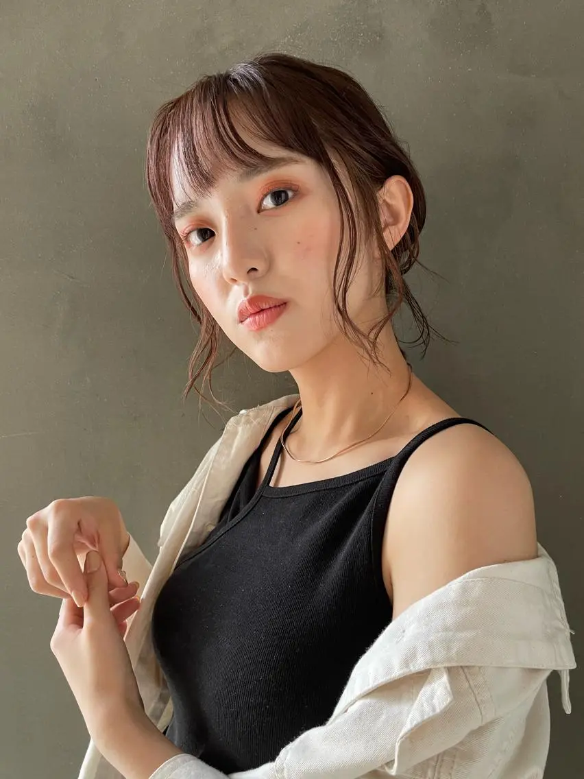 ミディアム カラー カット clomus AZUのヘアスタイル