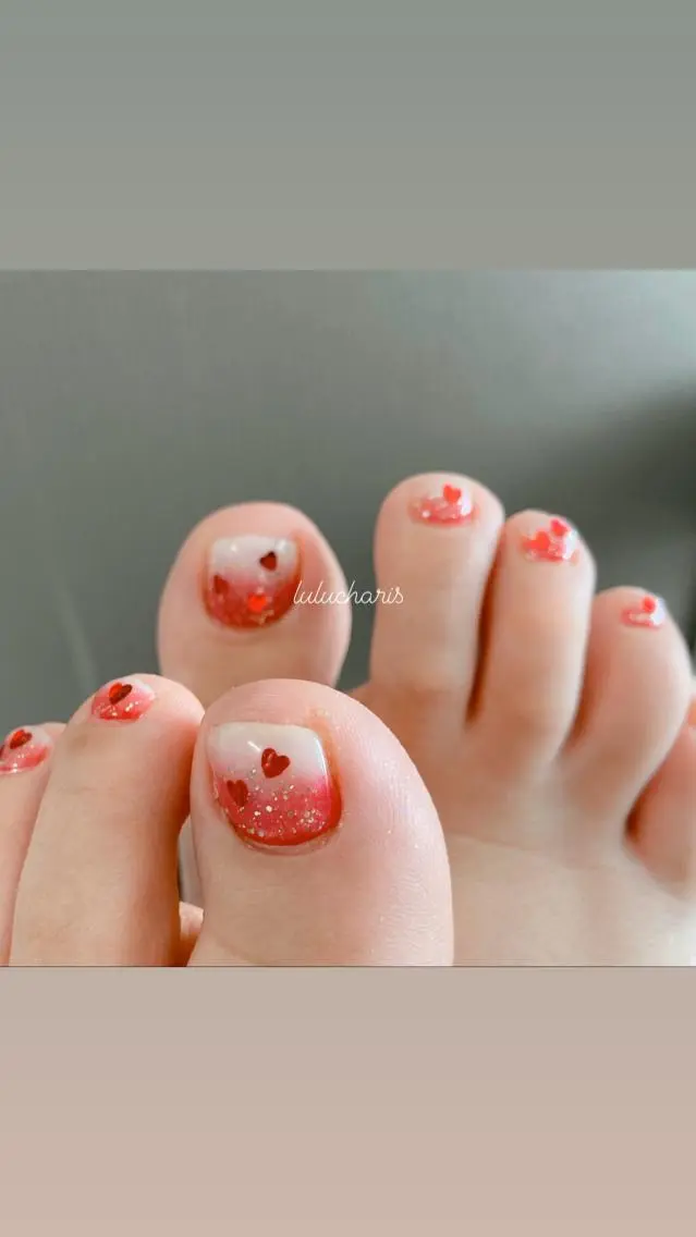 ネイル フットネイル lulucharis nailのネイルデザイン