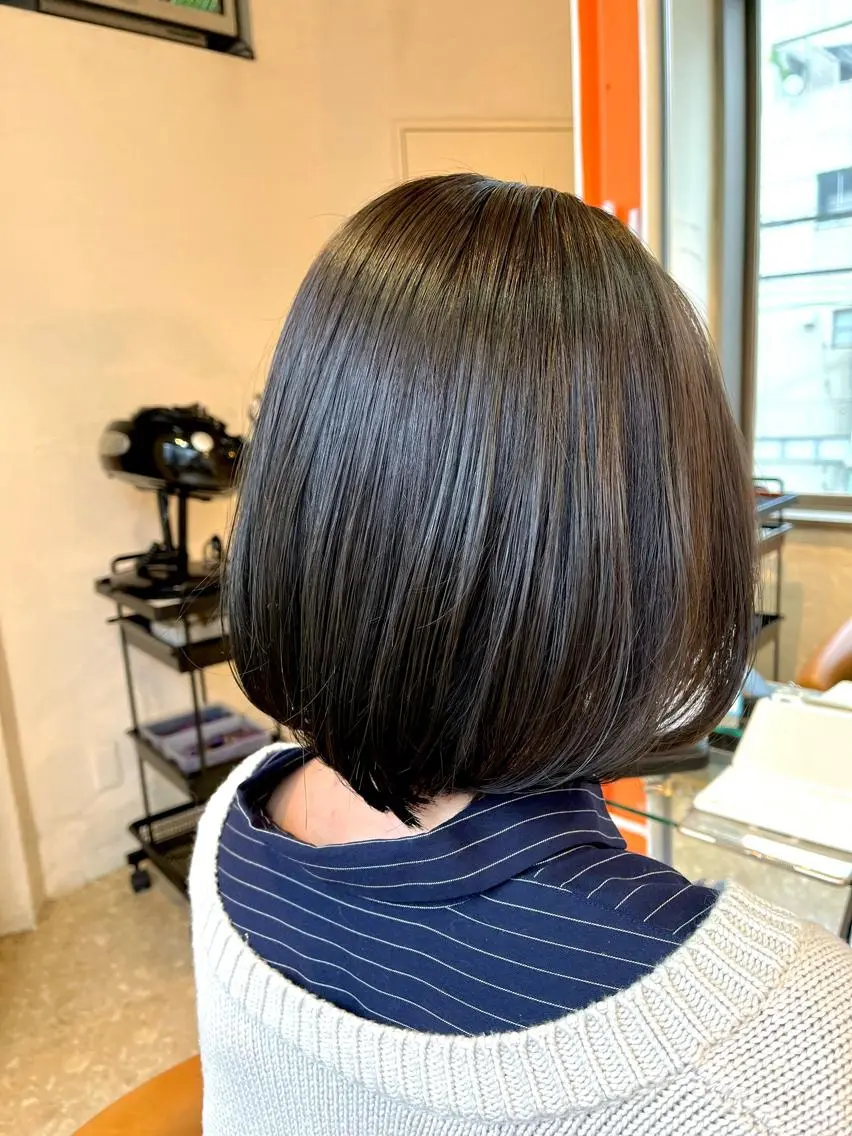 ミディアム カラー アッシュ ヘアカラー トリートメント うしだ かおるのヘアスタイル