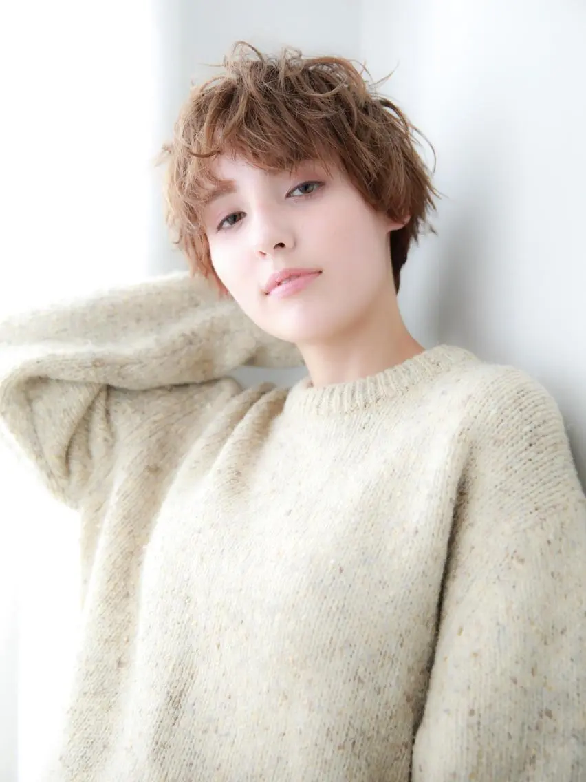 ショート カラー レイヤーカット✂️ 横浜No1♡下鳥翔子のヘアスタイル