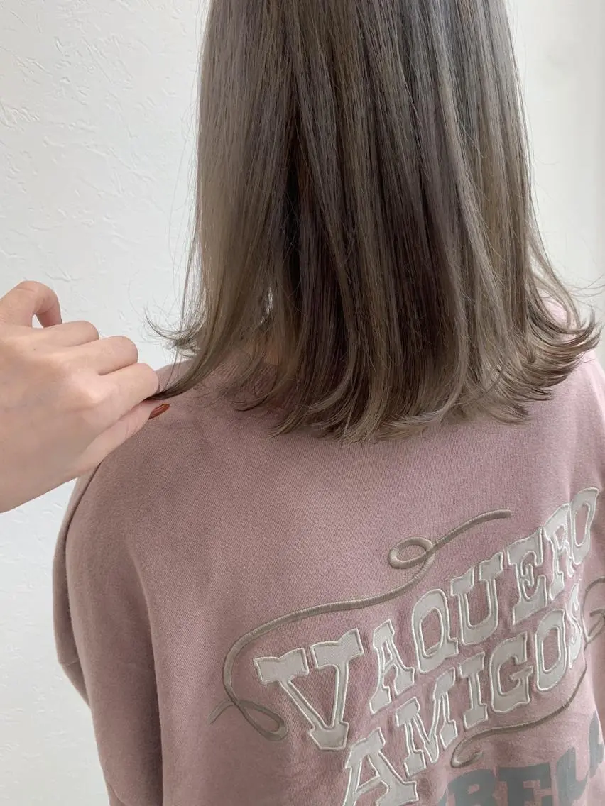 ミディアム カラー グレージュ kitagawa mayuのヘアスタイル