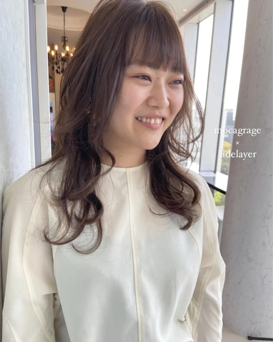 セミロング カラー パーマ カット ヘアカラー トリートメント ヘッドスパ 小田 莉加子のヘアスタイル