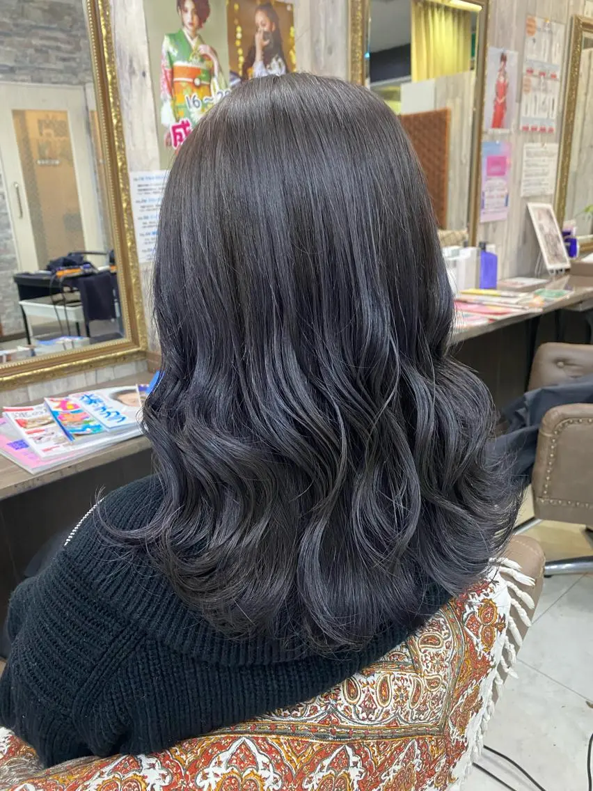 ミディアム カット ヘアカラー トリートメント Arphy/ /のヘアスタイル