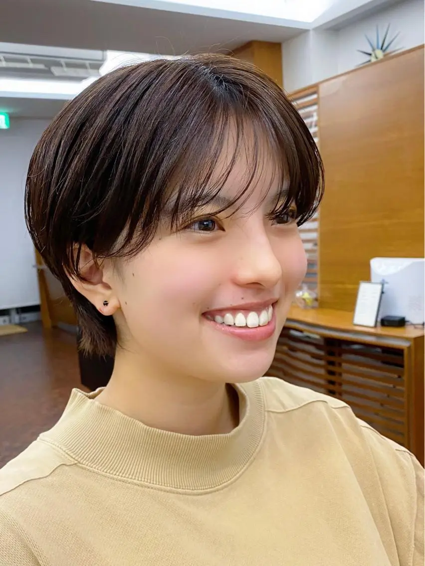 ショート カラー 似合わせレイヤー/ ケアパーマ/高倉のヘアスタイル
