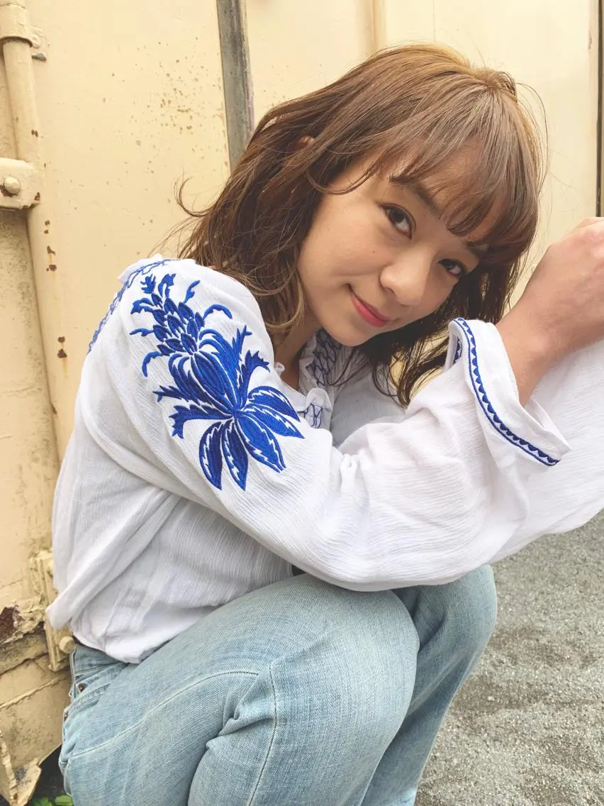 ミディアム カラー 安達 俊亮のヘアスタイル