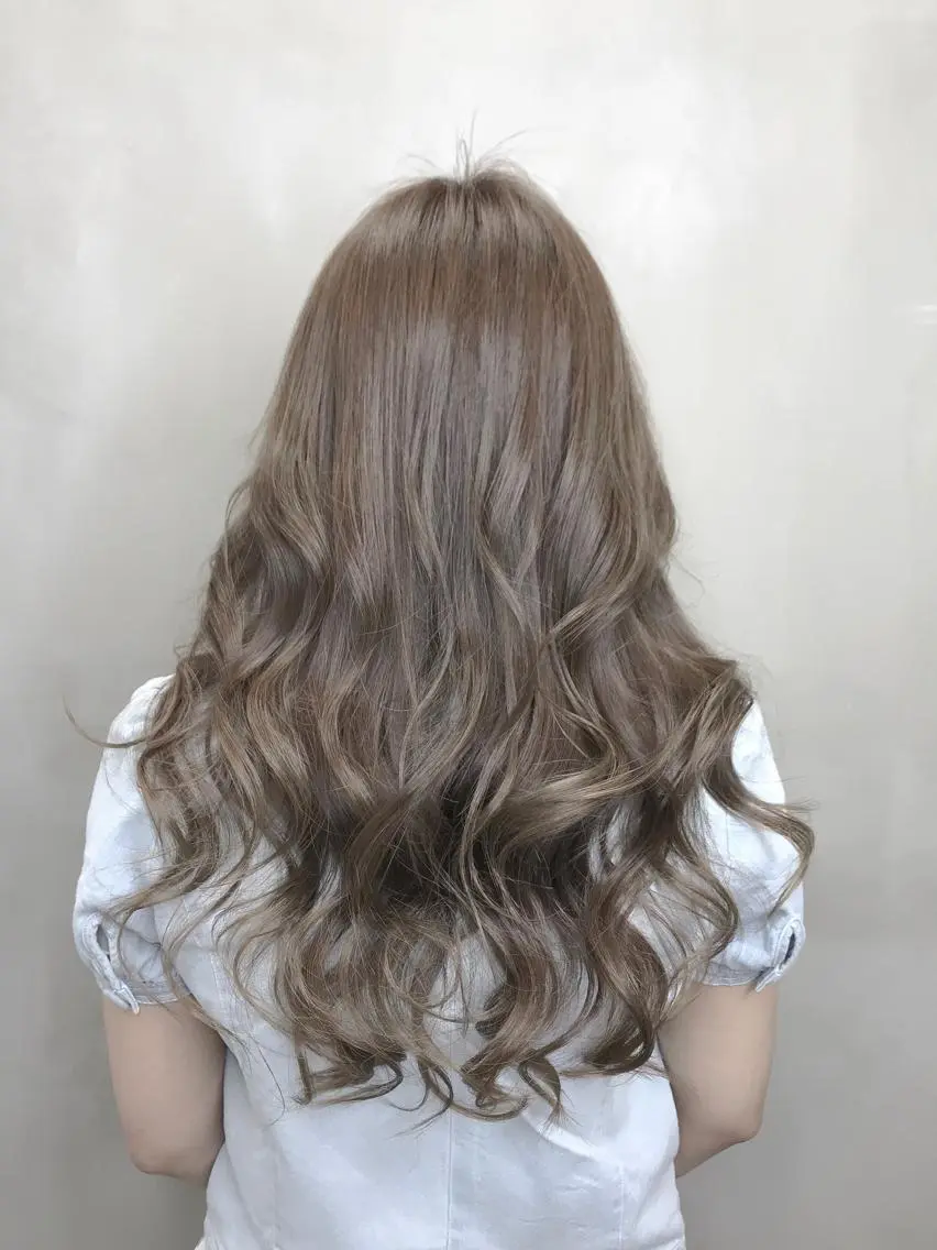 セミロング カラー アッシュ ブルーカラー ブルーアッシュ 【透明感、艶髪】西村 有司のヘアスタイル