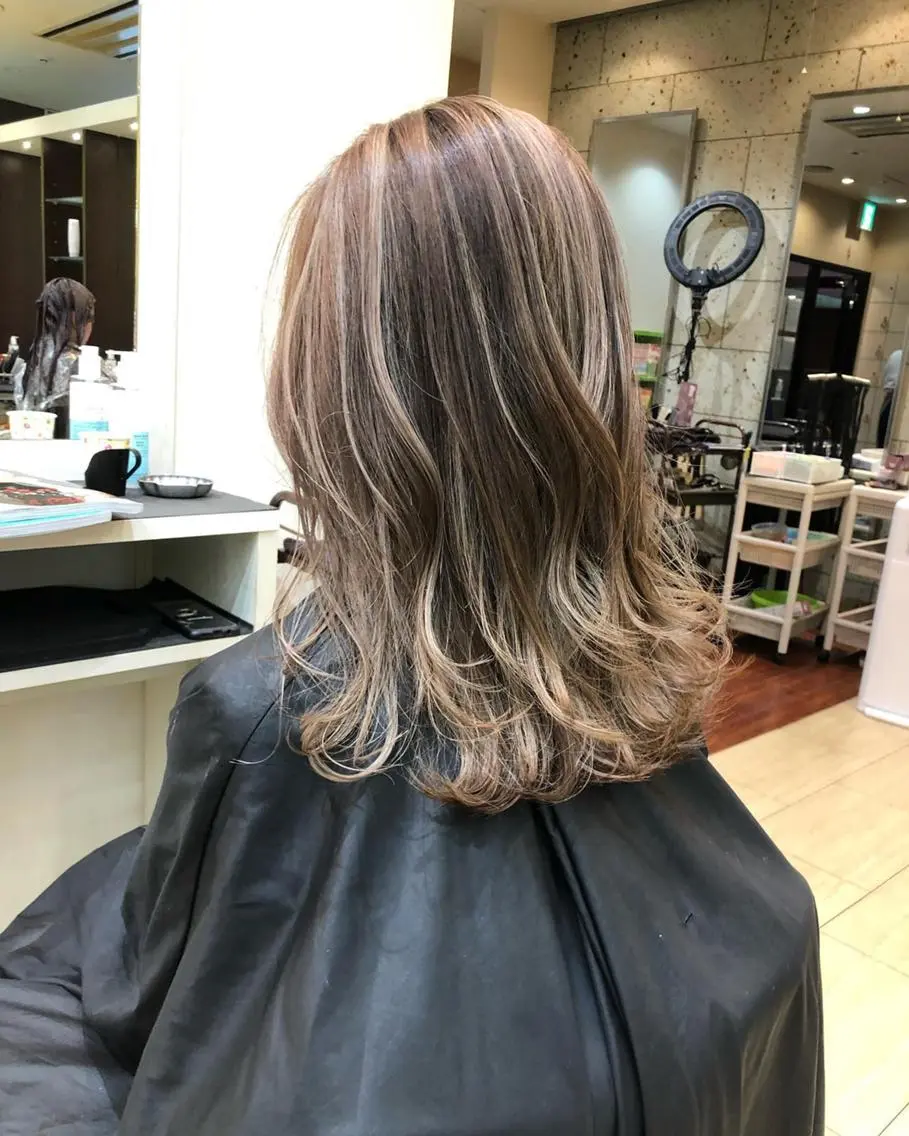 ショート カラー パーマ ヘアアレンジ メンズ メンズバレイヤージュ メンズブリーチ メンズハイライト メンズハイトーン メンズインナーカラー yasu ヤスのヘアスタイル