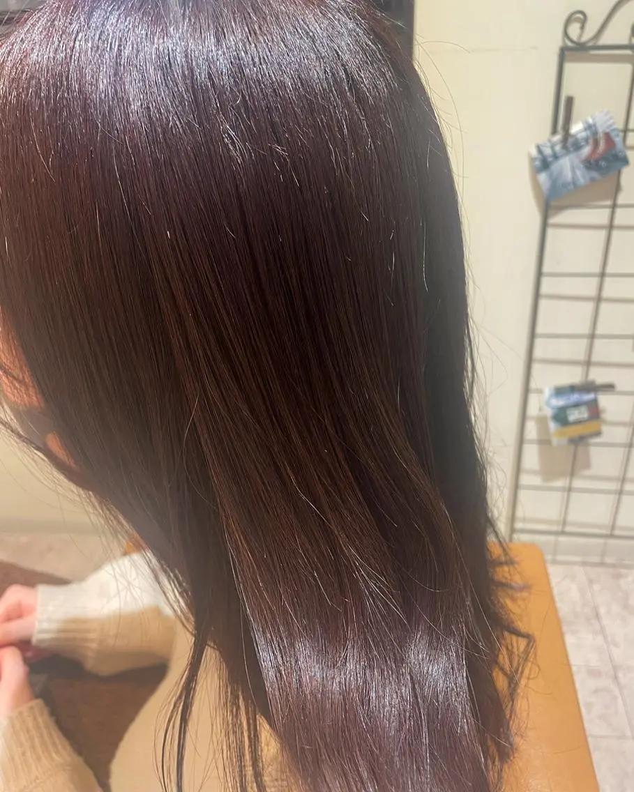 ロング トリートメント 小川 夏生のヘアスタイル