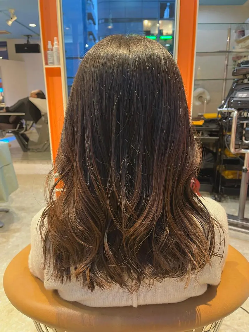 ミディアム カット うしだ かおるのヘアスタイル