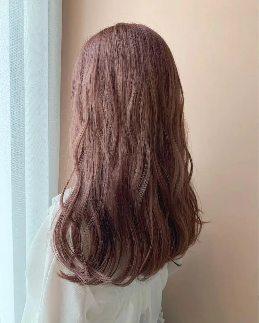 ロング カラー ベージュカラー ブリーチ ピンクカラー ピンクベージュ カット ヘアカラー トリートメント hubhair レイヤー/透明感のヘアスタイル
