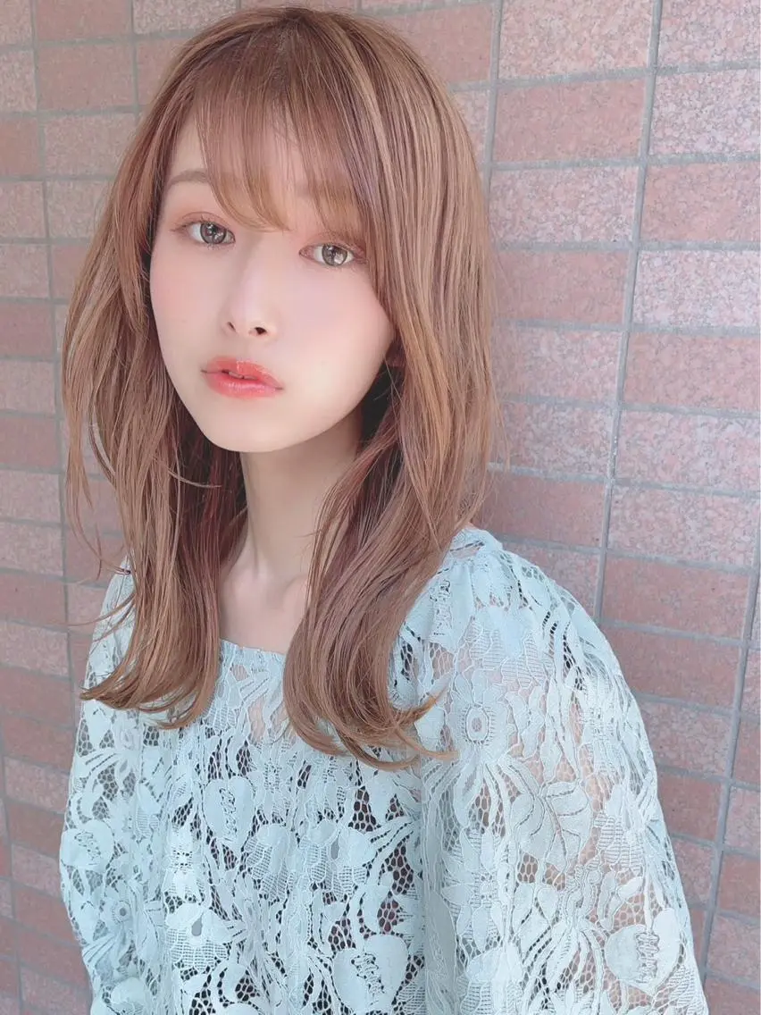 セミロング カラー パーマ ヘアアレンジ 【公式】amble luxe池袋東口🩷のヘアスタイル