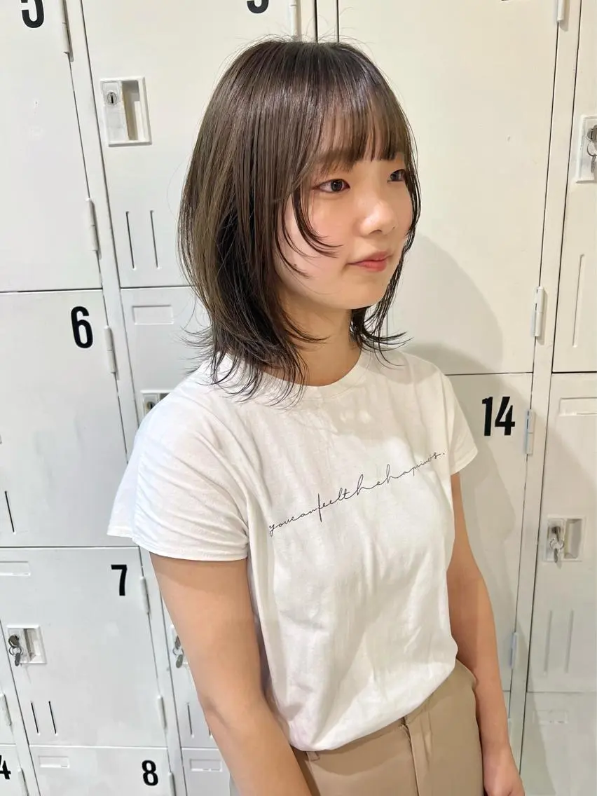 ミディアム カット ヘアカラー トリートメント 石井 菜々のヘアスタイル