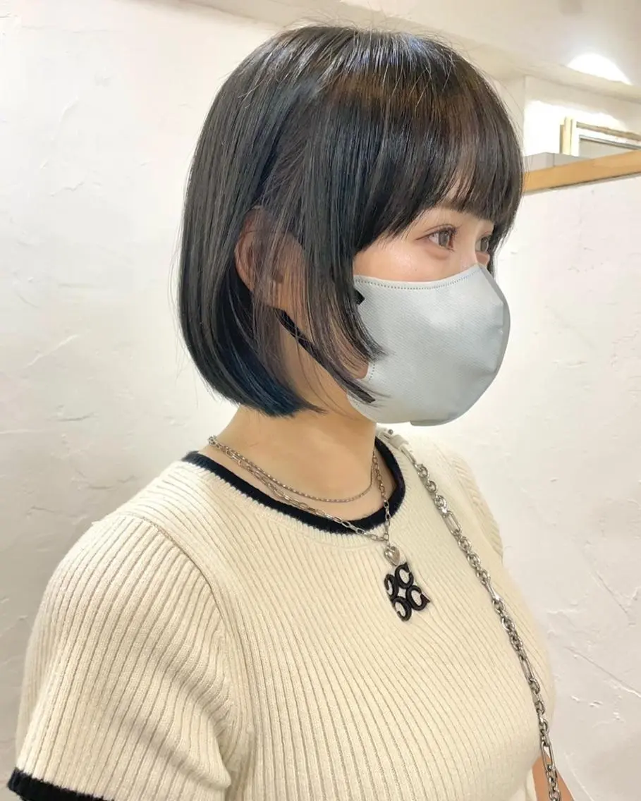 ショート カラー パーマ 切りっぱなしボブ 前下がりボブ ショートボブ 黒髪 デザインカラー 髪質改善 縮毛矯正/ レイヤー/銀座/本木のヘアスタイル