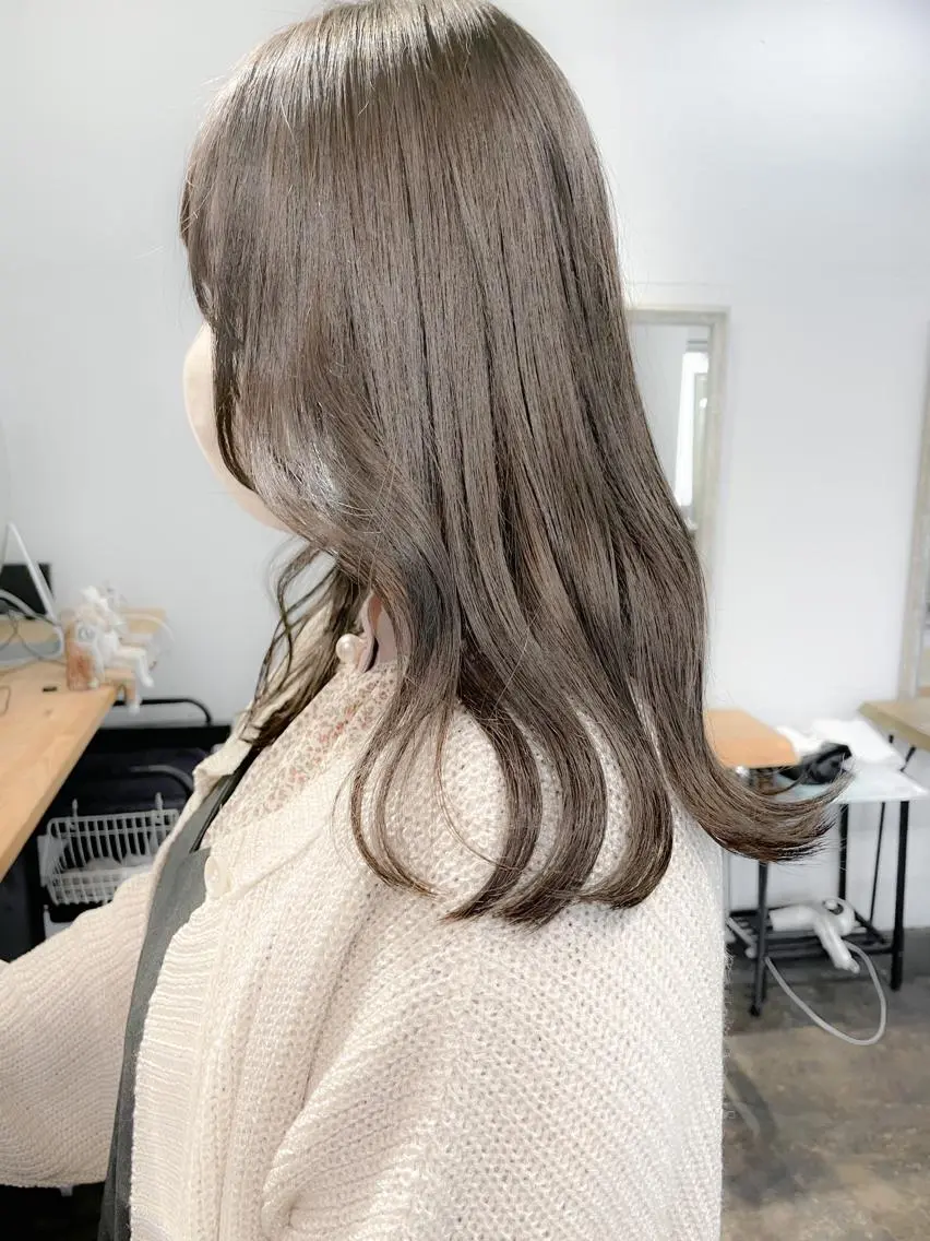 セミロング カラー ヘアカラー トリートメント ✨ブリーチなし透明感 池袋 水野のヘアスタイル