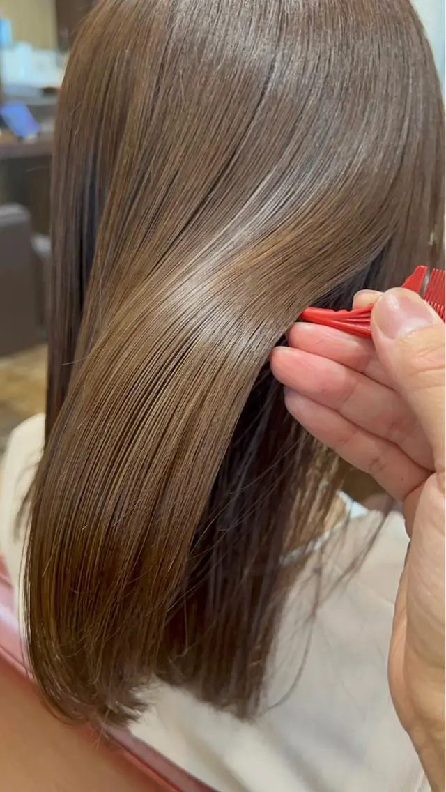 ロング カラー 髪質改善 カット ヘアカラー トリートメント 伊藤 みきのヘアスタイル