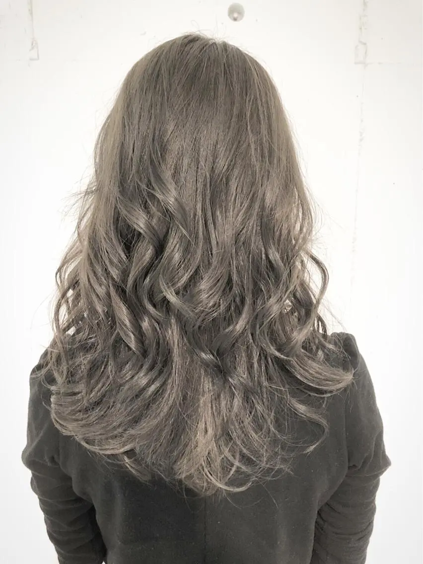 ロング カラー ヘアアレンジ アディクシーカラー グレージュ 🌱初夏の透け感カ ラー🌱HIDEKAのヘアスタイル