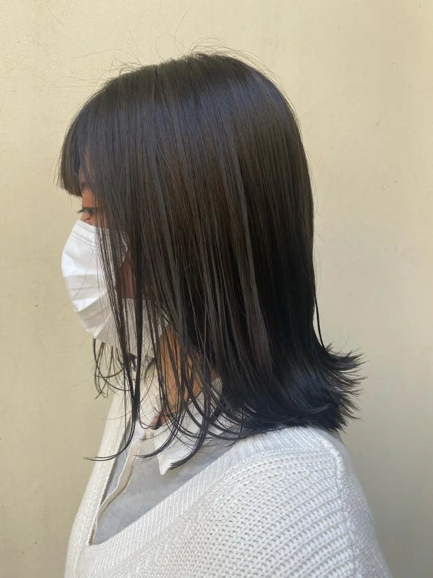 ミディアム カラー 高浜 夕海のヘアスタイル