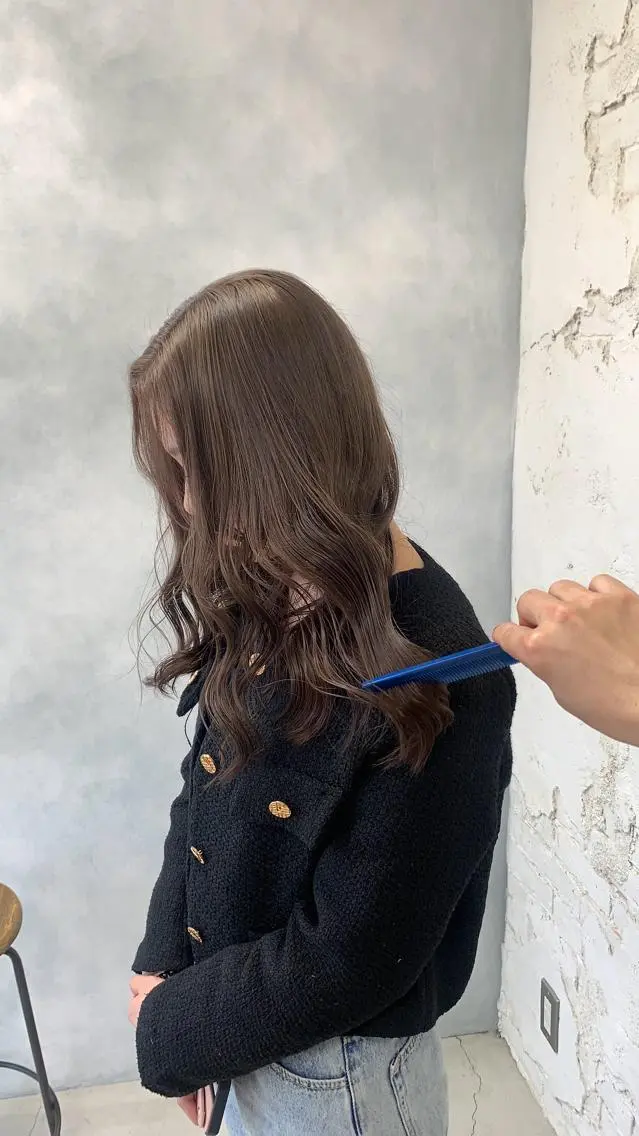 セミロング 派手髪支持率No1 Eisukeのヘアスタイル